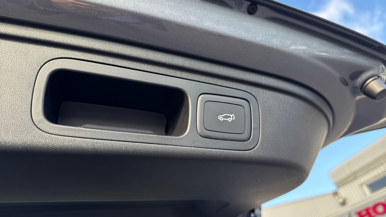 MG HS 1.5 T-GDI Trophy 5dr Petrol Hatchback